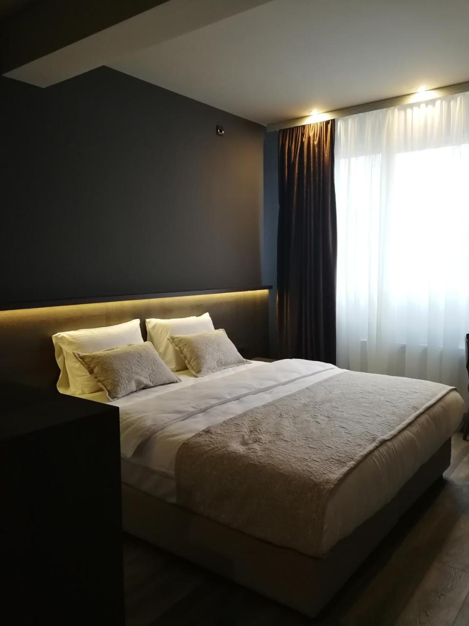 Hotel Ub Business & Wellness Ub Bagian luar foto