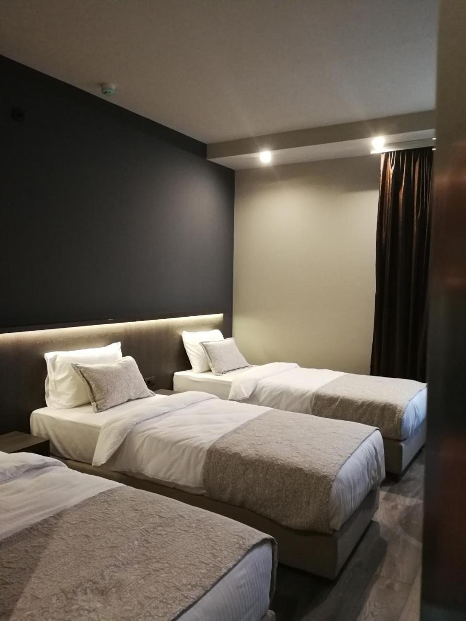 Hotel Ub Business & Wellness Ub Bagian luar foto