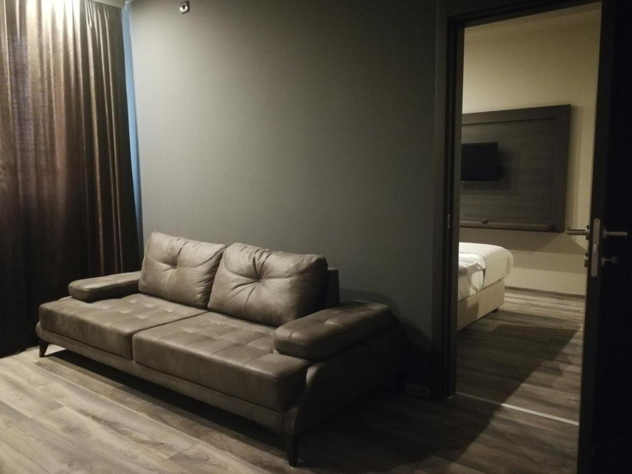 Hotel Ub Business & Wellness Ub Bagian luar foto