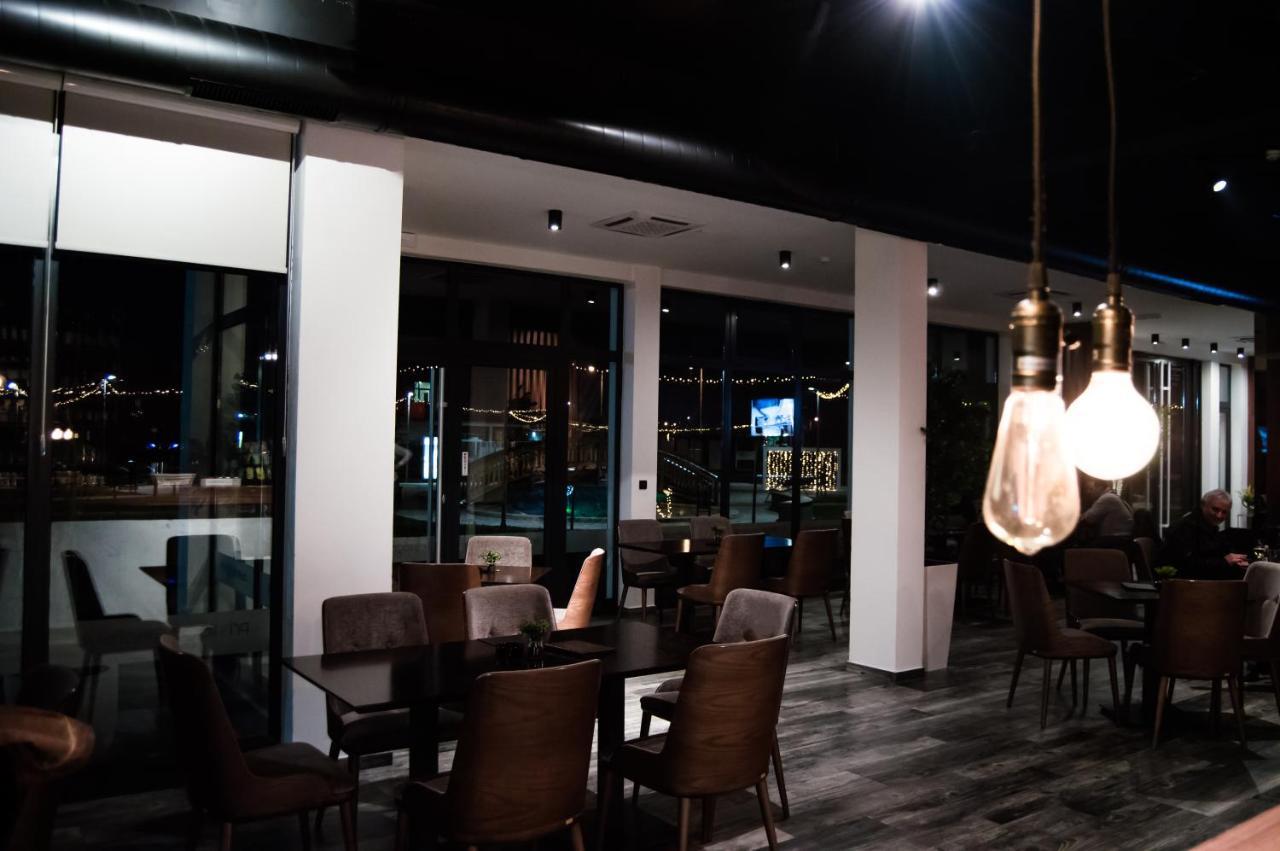 Hotel Ub Business & Wellness Ub Bagian luar foto