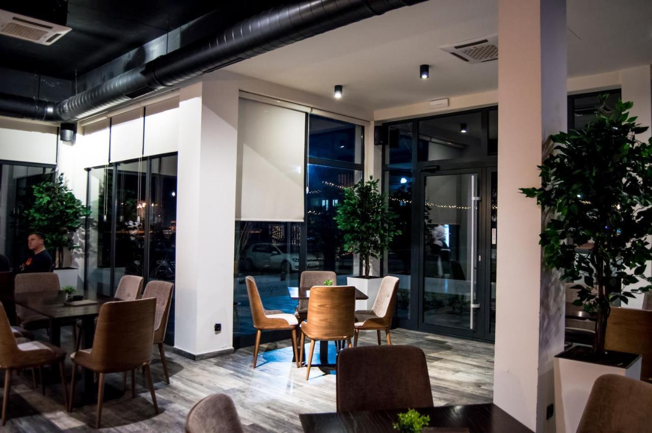 Hotel Ub Business & Wellness Ub Bagian luar foto