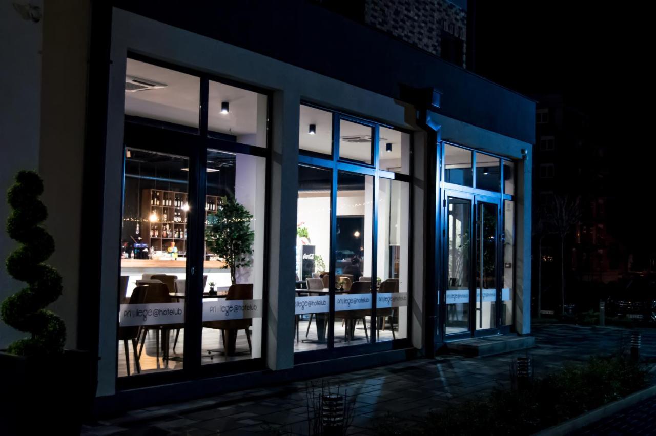 Hotel Ub Business & Wellness Ub Bagian luar foto