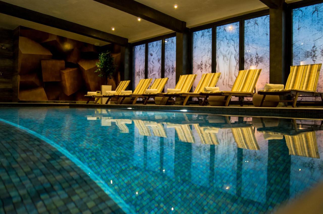 Hotel Ub Business & Wellness Ub Bagian luar foto