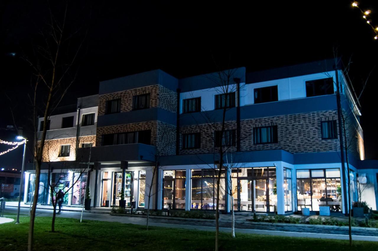 Hotel Ub Business & Wellness Ub Bagian luar foto