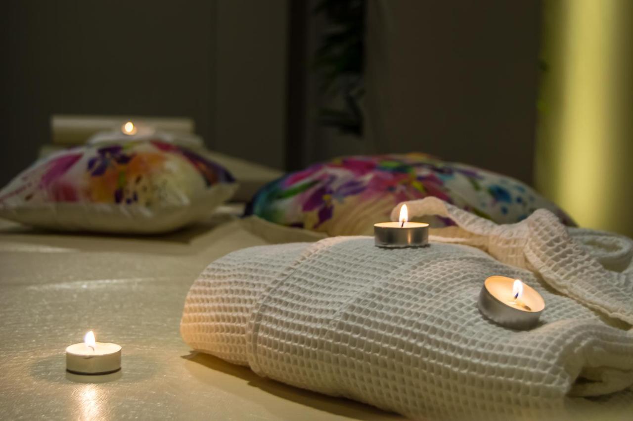 Hotel Ub Business & Wellness Ub Bagian luar foto